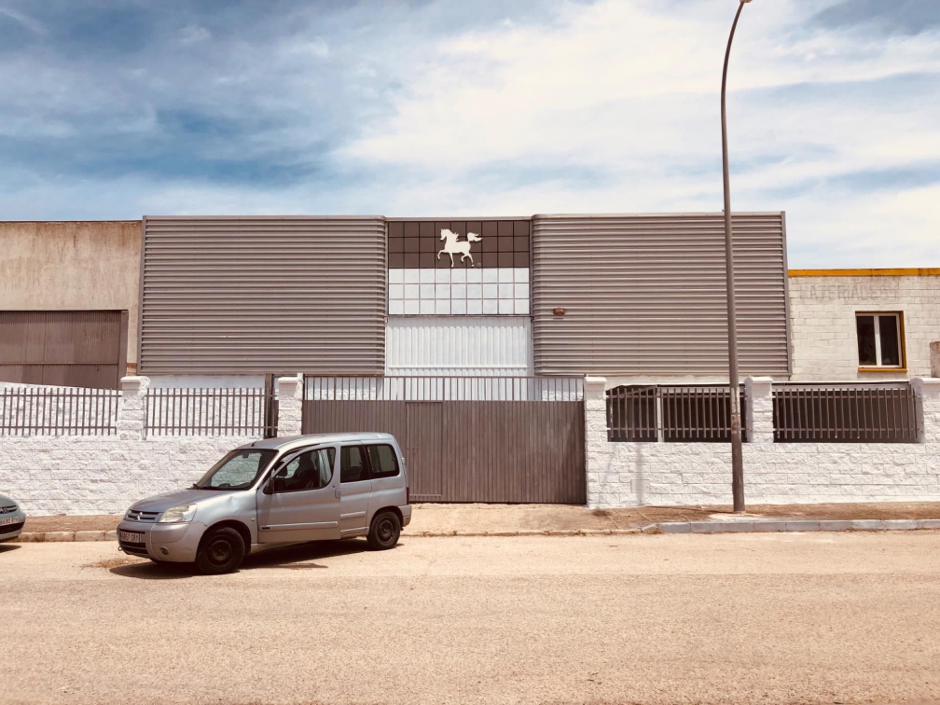 Nave industrial de alquiler en Humilladero (Antequera, Málaga)